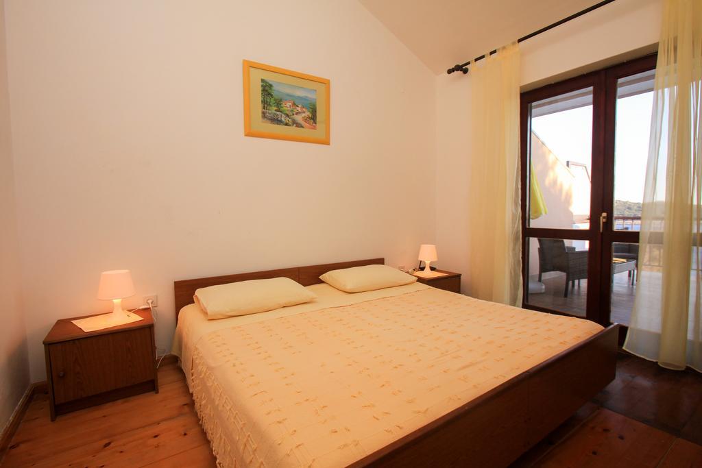 Apartments Lea Prižba Chambre photo