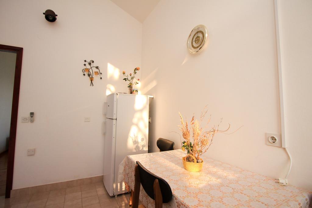 Apartments Lea Prižba Chambre photo