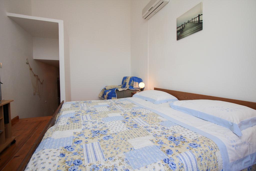 Apartments Lea Prižba Chambre photo